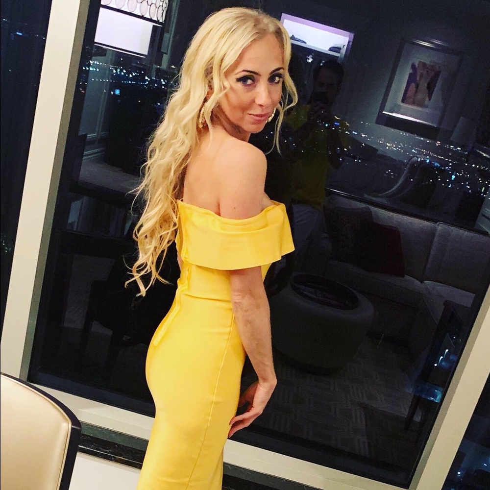 Yellow dress